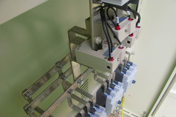 兴庆配电柜-应急照明配电柜使用对工作人员的具